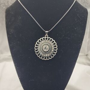 Elegant Silver Pendant Necklace
